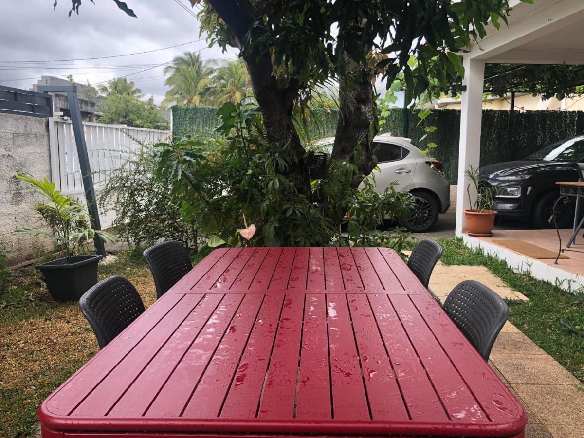 Meuble Le Manguier Apartment Saint Pierre Ngoại thất bức ảnh
